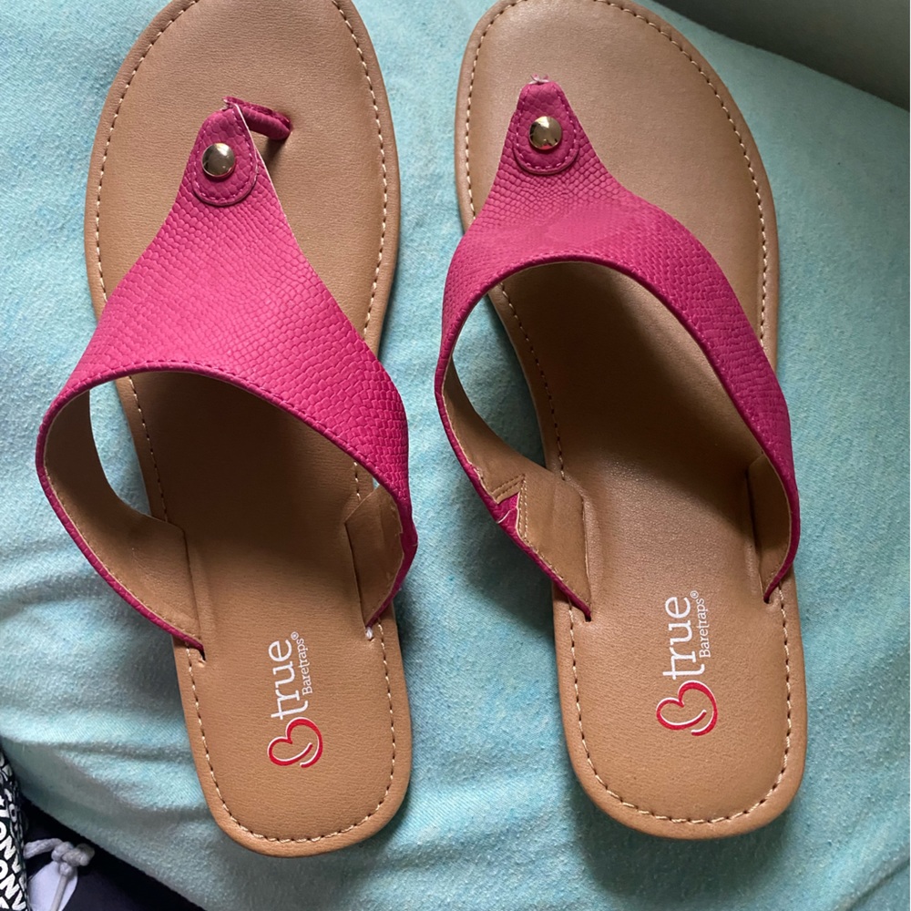 Brand New  bare trap sandals.